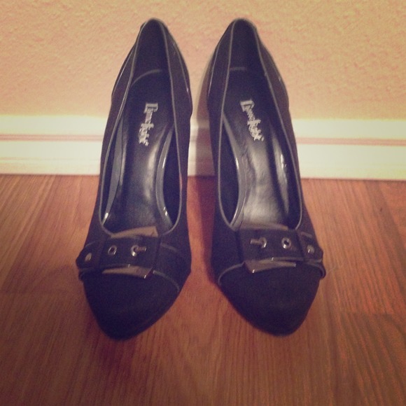 Limelight Black Buckle Pumps Size 8