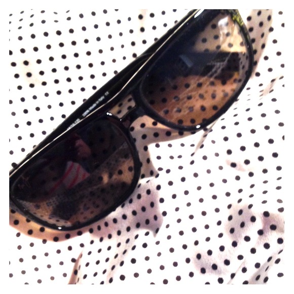 Sunglasses - Picture 1 of 2