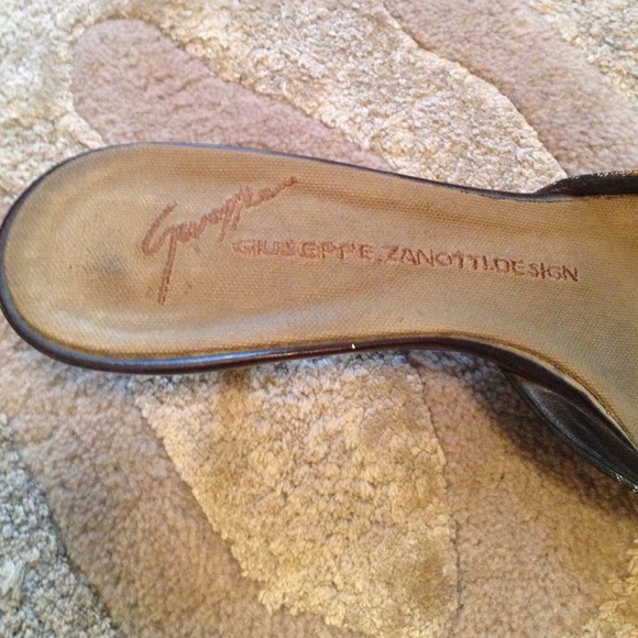 Giuseppe Zanotti kitten heel shoes - Picture 2 of 3