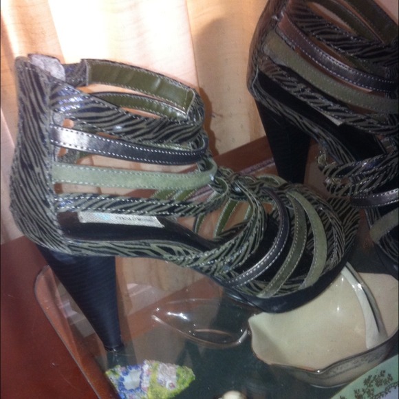 Heels!! 💋💋 - Picture 3 of 3