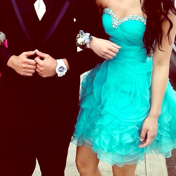 Dress - Picture 1 of 1