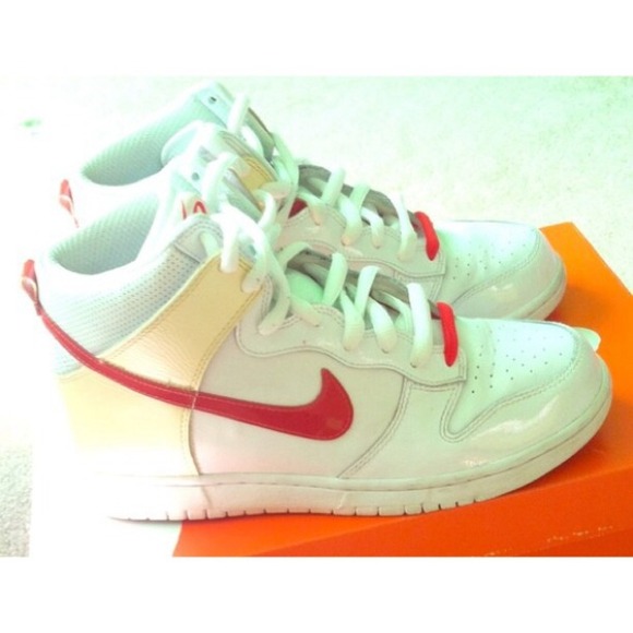 Like new! Nike 6.0 high top basketball shoes!