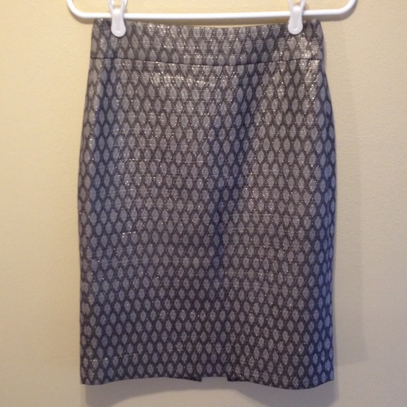 🎉HP! J. Crew silver & grey metallic pencil skirt