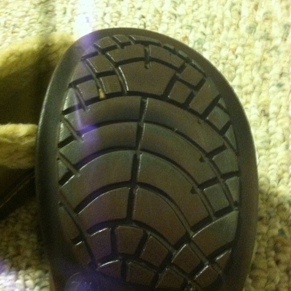 Shoes - Picture 3 of 3