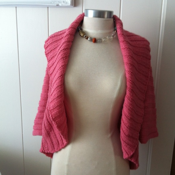 💢BUNDLED💢Pink open front sweater O/S