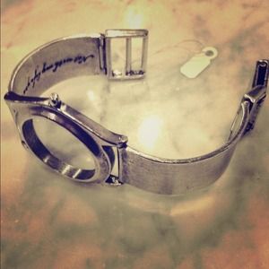 Low Luv Faceless watch Bracelet