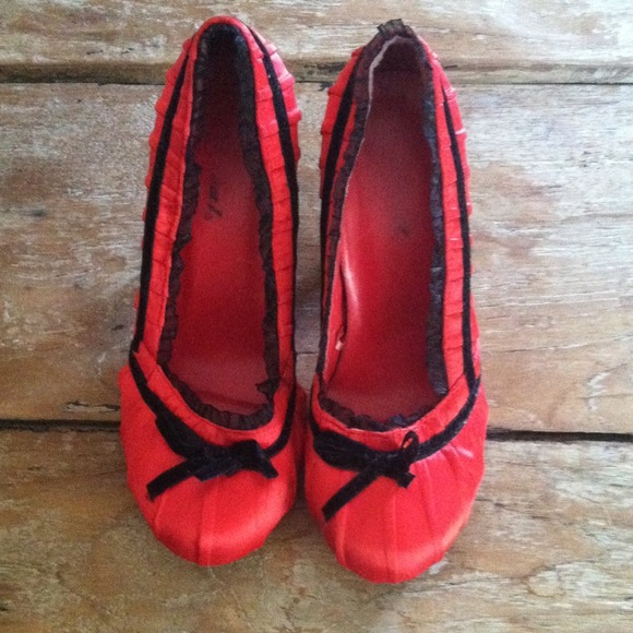 Red Pinup Heels