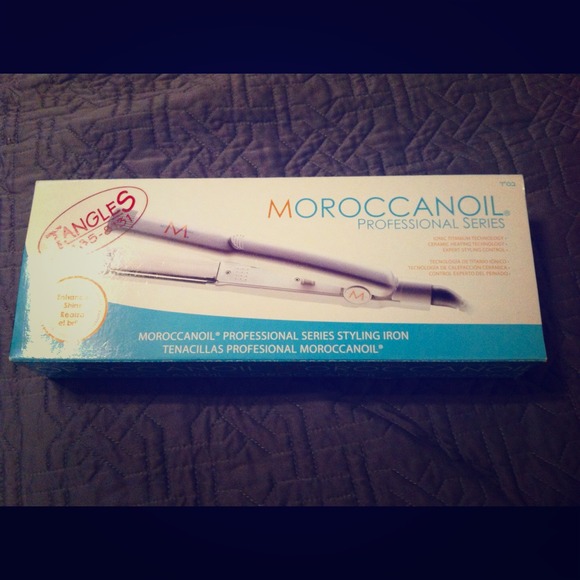Moroccan Oil Professional Series Styling Iron