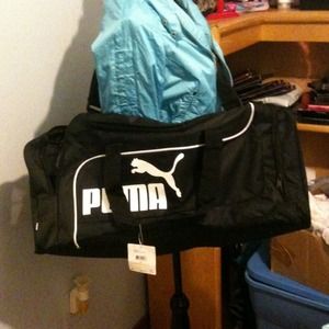 Brand new with tag travel puma bag