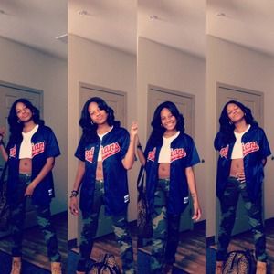 🚨🚨SOLD🚨🚨vintage Indians baseball jersey !