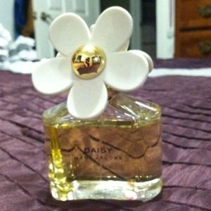 Daisy Perfume by Marc Jacobs