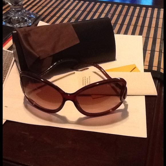 ***SOLD*** Fendi sunnies!