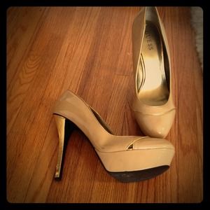Nude/gold heels