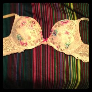 NWOT VS Dream Angels Push-up! 34C