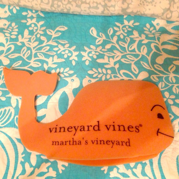 Vineyard vines hat