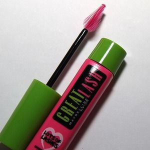 Maybelline mascara