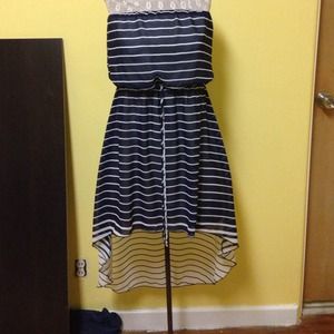 Strapless, Hi-lo dress!