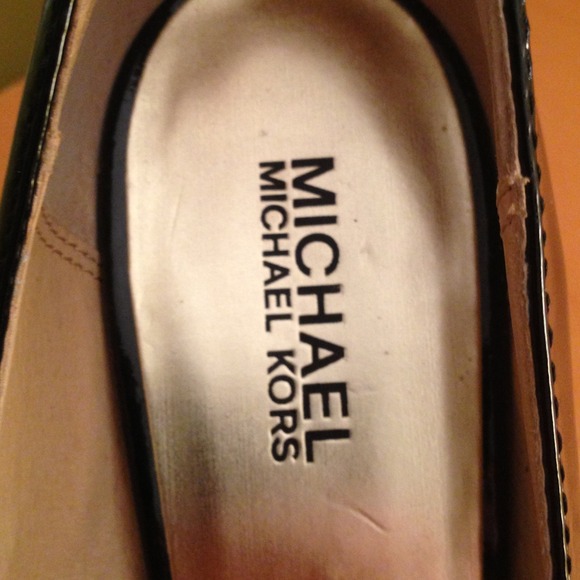 ๐HOST PICK๐ 10-7 - Picture 4 of 5