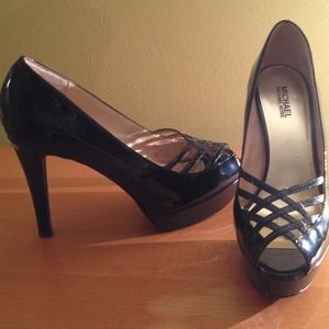 🎉HOST PICK🎉 10-7