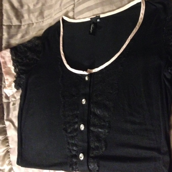 Lace pink and black detailed top