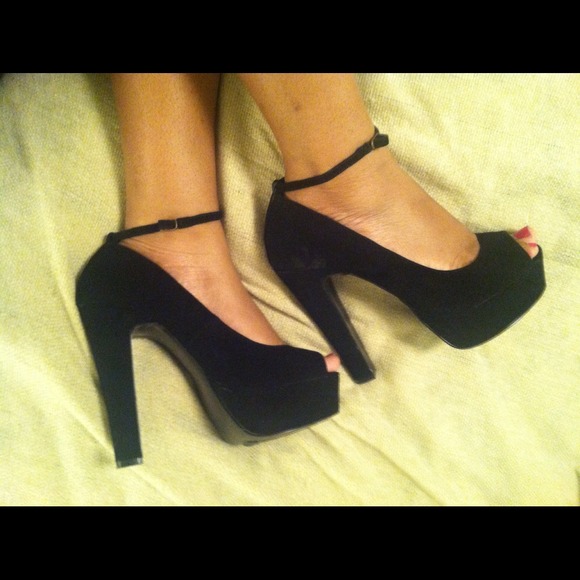 Suede Platform Pump with adjustable ankle strap.