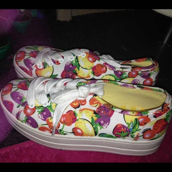 Fruit platform shoes