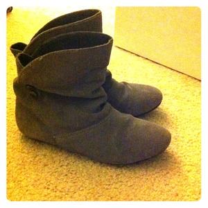 Grey ankle boots!