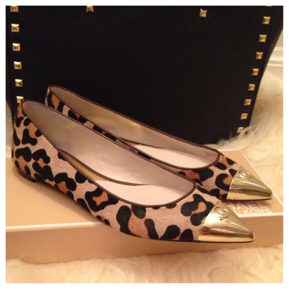 MICHAEL Michael Kors Shoes - 🎀SOLD🎀NiB Michael Kors Leopard Pointed Flats