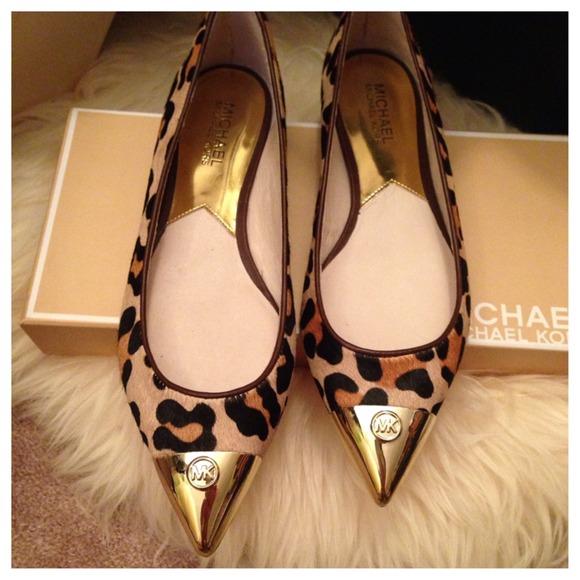πSOLDπNiB Michael Kors Leopard Pointed Flats - Picture 2 of 2
