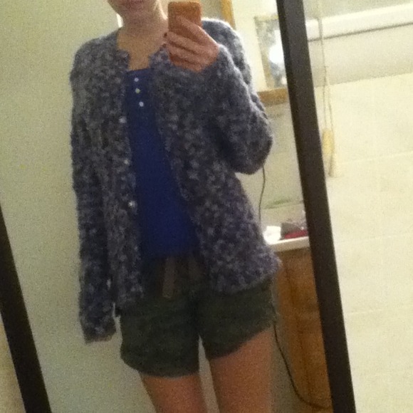 Sweaters ❄❄ - Picture 3 of 4