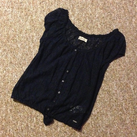NWOT HOLLISTER SHIRT