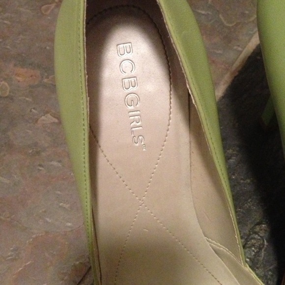 Shoes - Picture 3 of 3