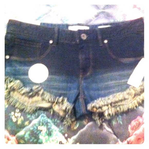 Extreme Fray Hem shorts