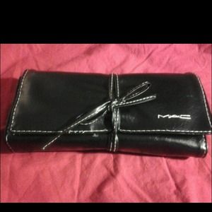 Professional slightly used MAC brush set