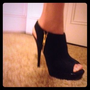 Steve Madden High Heels, size 6