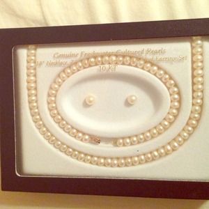 10KT Gold 3pc freshwater