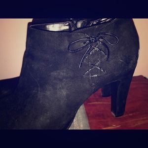 Haute black suede booties!