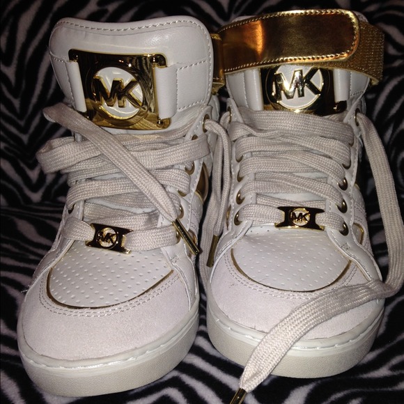 Discounted , MK Fulton Hightop - Picture 1 of 4