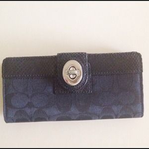 Authentic Coach Wallet