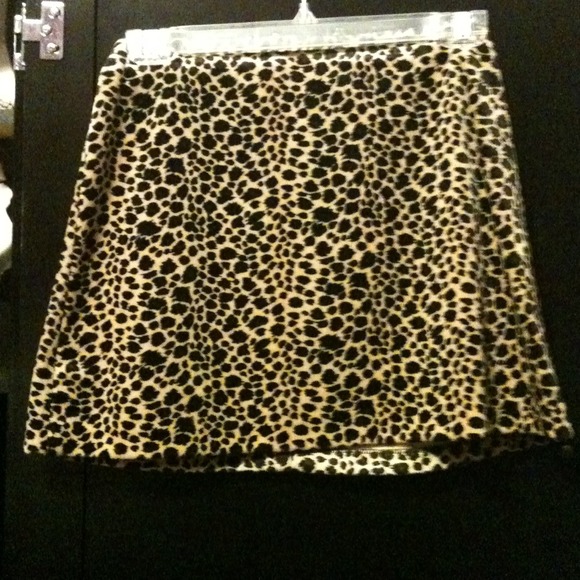 Leopard print skirt