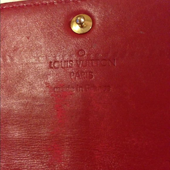 SOLD! Louis Vuitton Sara wallet - Picture 3 of 4