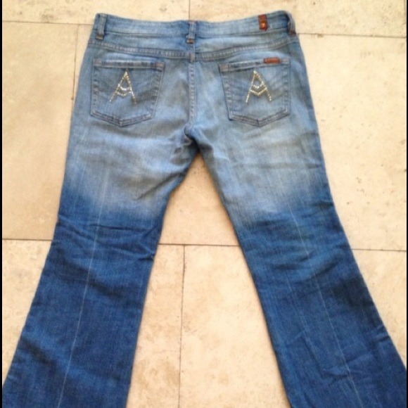 🚫SOLD IN BUNDLE🚫🎉HP🎉 7 For All Mankind Jeans - Picture 2 of 3