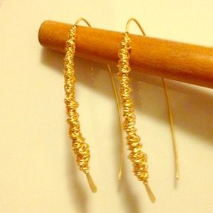 🌟🌟Gorgeous Wired Earrings and bracelet - bundle