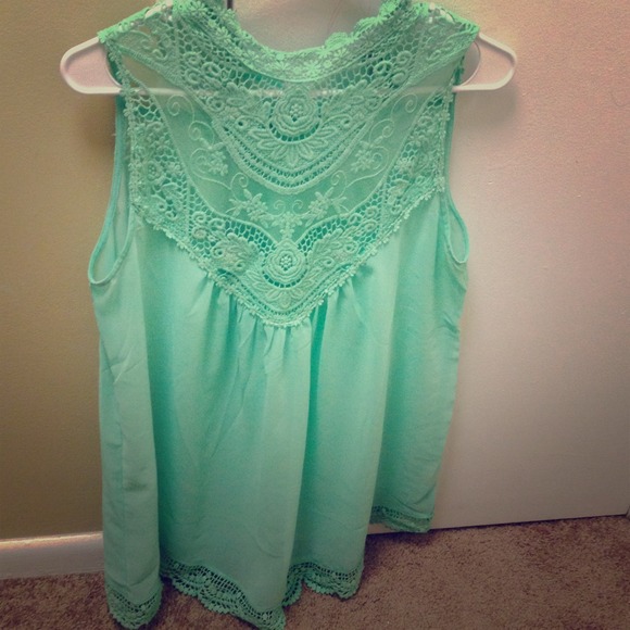 ❌Trade❌High neck mint top and BJ wallet