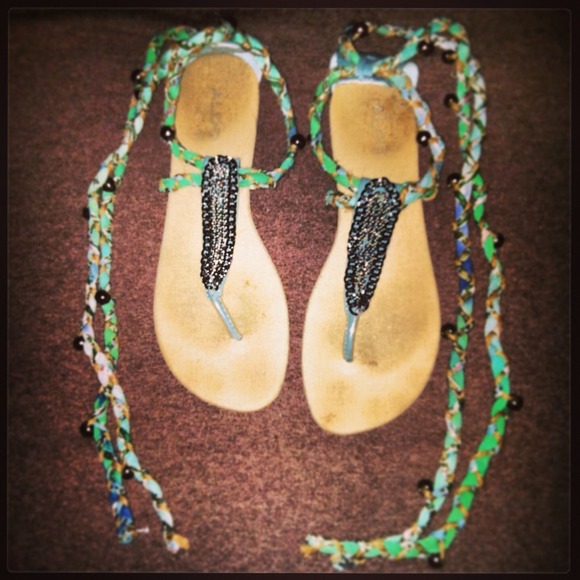 Also tie up sandals