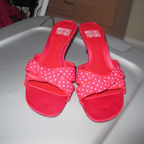 ❌SOLD❌ Adorable Minnie Mouse inspired heels!