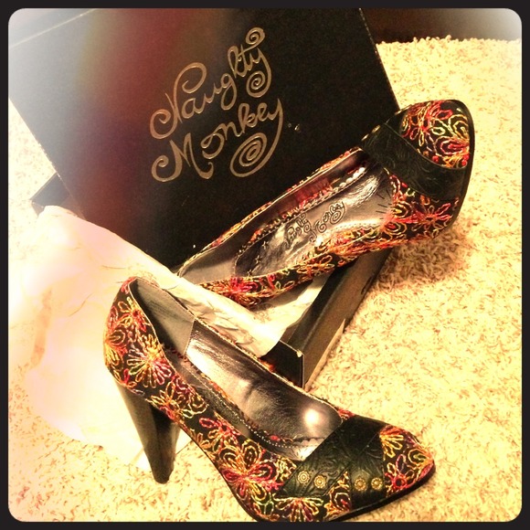 Naughty Monkey "Squiggle" heels-8.5-