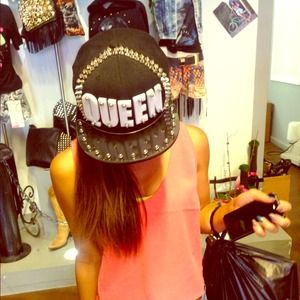 QUEEN SnapBack
