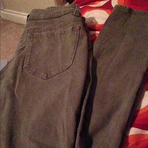 Skinny jeans bundle 💚