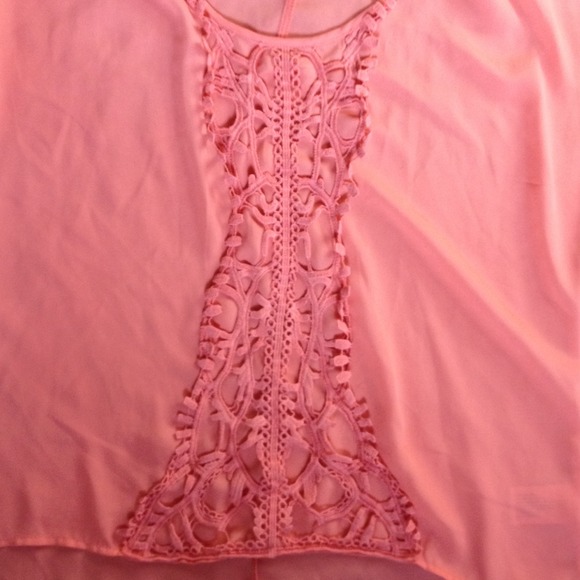 ❌TRADED❌ Coral chiffon high-low blouse, NWOT - Picture 2 of 4